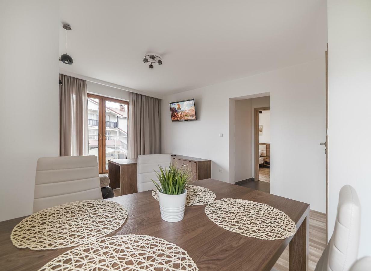 Apartamenty I Pokoje Goscinne Relax Jastarnia Exterior foto
